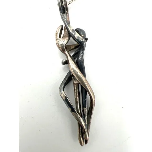 Silver Couple Pendant Necklace 18" Chain Yin Yang Dance Abstract Modernist Vtg - Picture 9 of 10